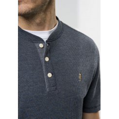 MCS T-SHIRT MED KNAPPER MARINE.